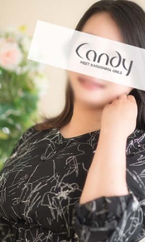 カーラ（20歳）｜巨乳なグラマー系